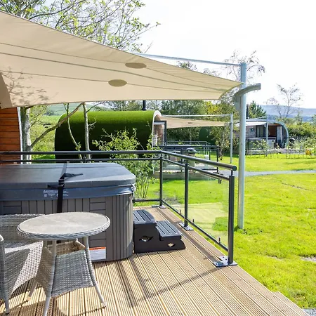 Ellerbeck Luxury Pod With Hot Tub At Fell View Park Kirkby Lonsdale