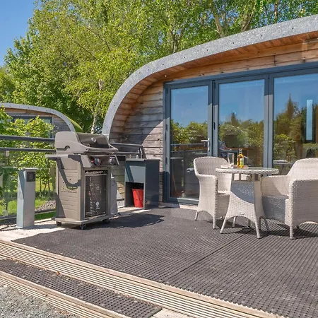 Ellerbeck Luxury Pod With Hot Tub At Fell View Park *