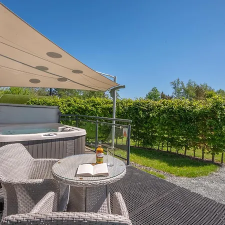 Ellerbeck Luxury Pod With Hot Tub At Fell View Park Daire *