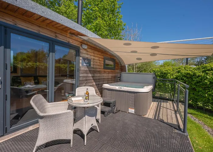 Ellerbeck Luxury Pod With Hot Tub At Fell View Park Kirkby Lonsdale