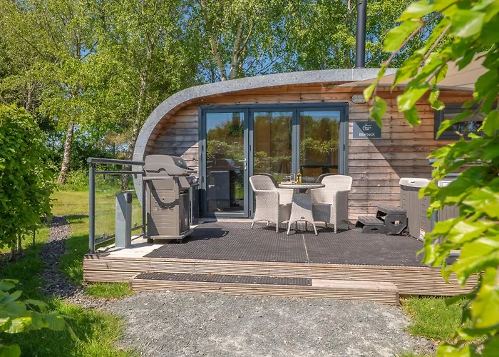 Apartment Ellerbeck Luxury Pod With Hot Tub At Fell View Park Kirkby Lonsdale