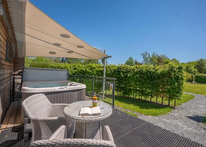 Ellerbeck Luxury Pod With Hot Tub At Fell View Park Apartment *